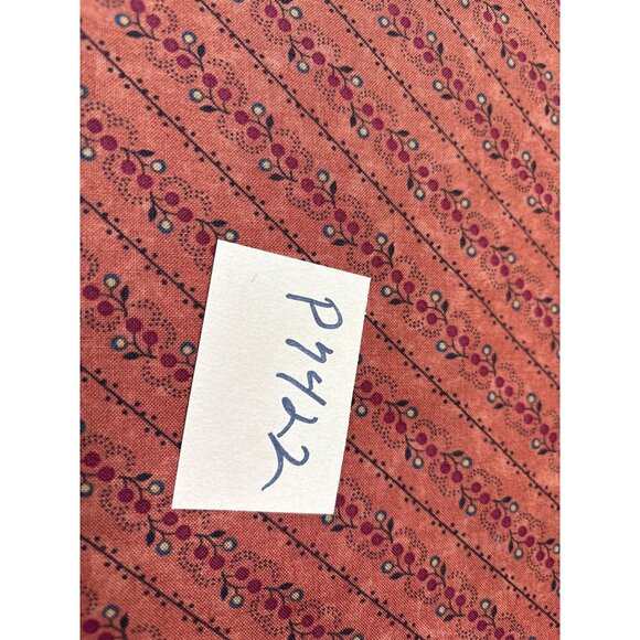 Vintage Floral Cotton Fabric 10" x 22" Brick Red & Pink with Diagonal Berry Moti - Picture 5 of 5